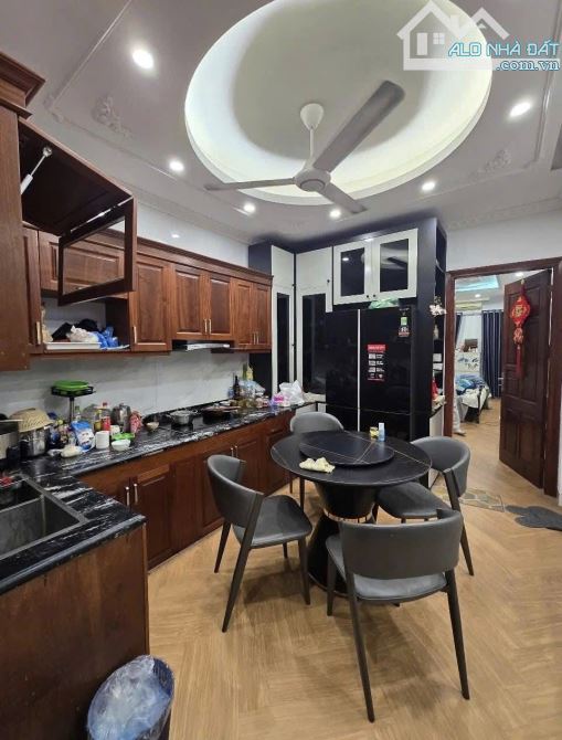 Kế Nguyễn An Ninh-Dân trí cao,nhà 5 tầng ở luôn-46m2-10 tỷ 5