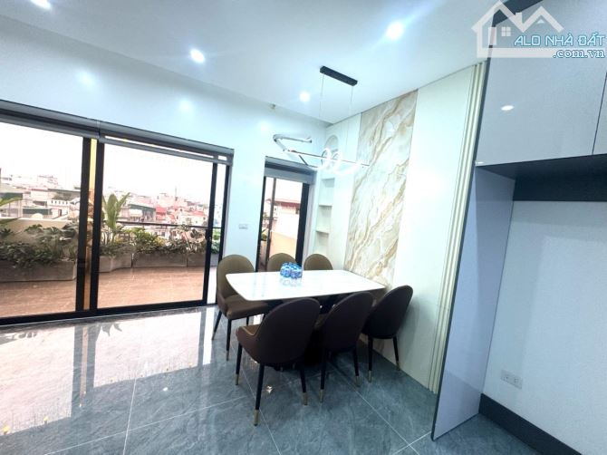 NHÀ ĐẸP! HƠN 12 TỶ, BÁN NHÀ NGUYỄN XIỂN, 62m2x6T, PHÂN LÔ, Ô TÔ – LÔ GÓC – THANG MÁY