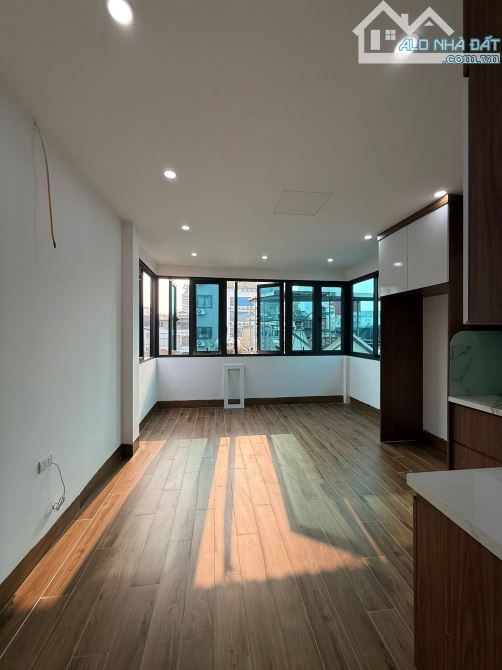 XÃ ĐÀN | 32M² – 7 TẦNG THANG MÁY – HAI THOÁNG – GẦN PHỐ – 12 TỶ