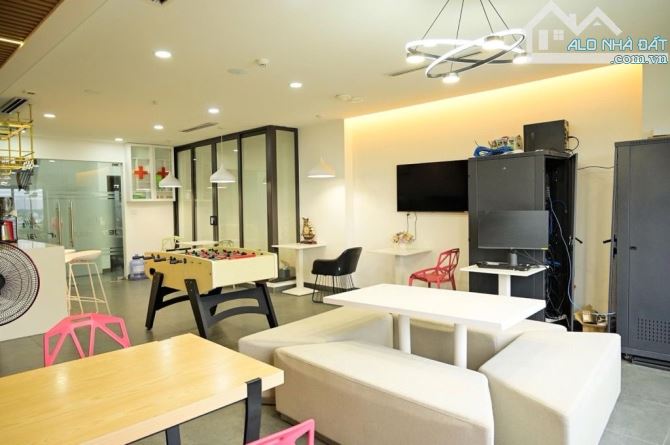 MẶT HỒ HẠ ĐÌNH – TÒA VĂN PHÒNG ĐẲNG CẤP NHẤT KHU VỰC VỈA HÈ ĐÁ BÓNG 2 LÀN – Ô TÔ ĐỖ