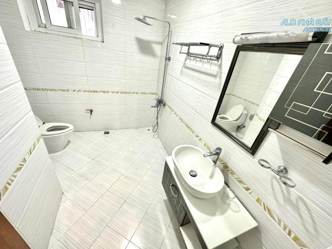 bán nhà phân lô 3 tầng phố Núi Trúc 50m ,11.9 tỷ Ba Đình,ngõ thông ô tô đỗ cổng