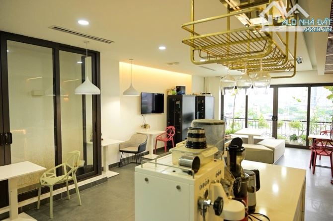 MẶT HỒ HẠ ĐÌNH – TÒA VĂN PHÒNG ĐẲNG CẤP NHẤT KHU VỰC VỈA HÈ ĐÁ BÓNG 2 LÀN – Ô TÔ ĐỖ