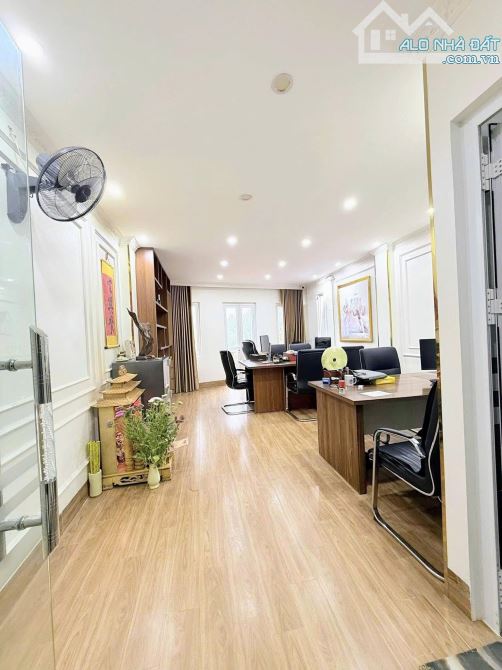 Bán nhà ĐỨC DIỄN. MẶT NGÕ, Oto tránh dừng đỗ. Nhà đẹp 7 tầng THANG MÁY, Nội thất long lanh - 3