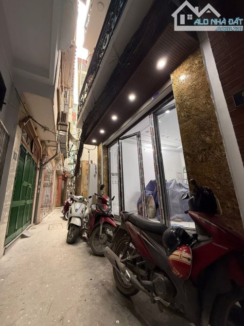 XÃ ĐÀN | 32M² – 7 TẦNG THANG MÁY – HAI THOÁNG – GẦN PHỐ – 12 TỶ