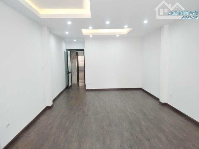 Bán nhà đẹp Dương Văn Bé, Hai Bà Trưng, thang máy, gần ôtô, 55mx5t, 12.8 tỷ - 1