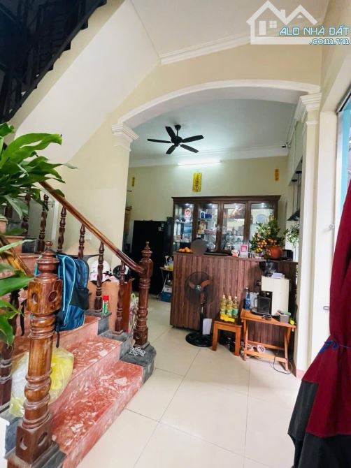 30.5 Tỷ= 5 Tầng, Lô Góc, Mặt Hồ, Kinh Doanh-Mặt Tiền 5m,Vỉa Hè 5m-Hồ Hạ Đình, Khương Đình