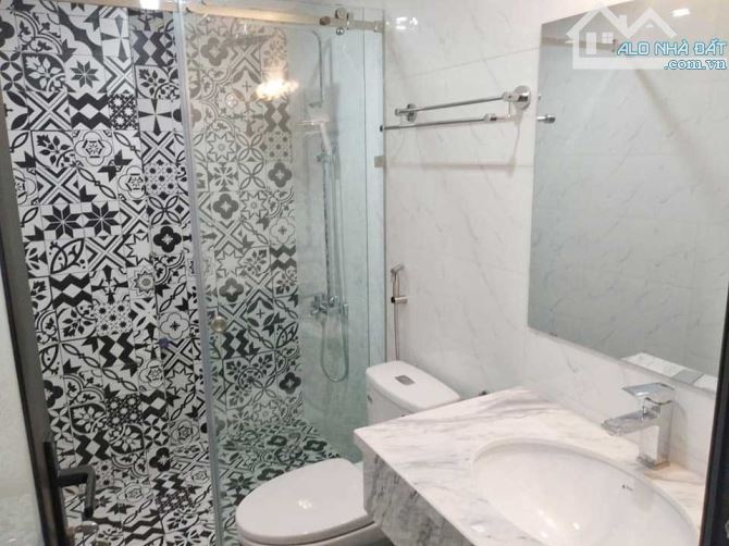 Bán nhà đẹp Dương Văn Bé, Hai Bà Trưng, thang máy, gần ôtô, 55mx5t, 12.8 tỷ - 2