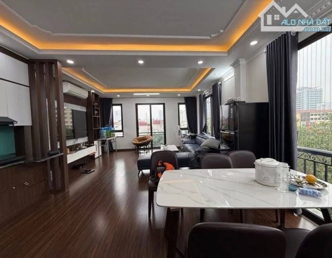 BÁN GẤP NHÀ NGHĨA ĐÔ PHÂN LÔ OTO TRÁNH DT48m2*7T THANG MÁY DÂN XÂY Ở LUÔN. NHỈNH 17 TỶ