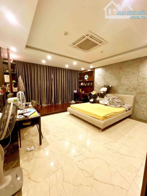 Hiếm nhà bán- Ngõ 80 Trung Kính- Toà VP xây mới- 72Mx7T- mặt tiền 5.1M- sát phố.