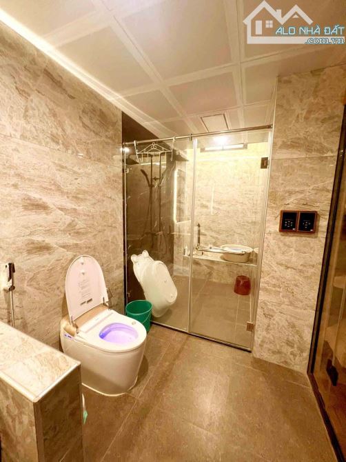 Hiếm nhà bán- Ngõ 80 Trung Kính- Toà VP xây mới- 72Mx7T- mặt tiền 5.1M- sát phố.