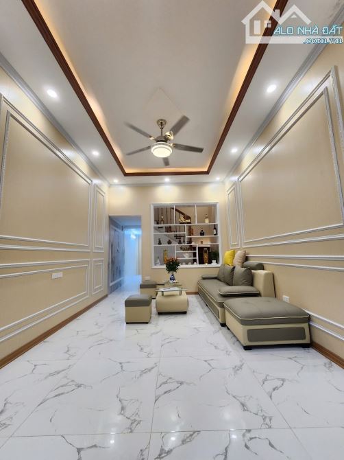 HOT! NHÀ PHỐ TÂN MAI. NGÕ THÔNG THOÁNG. GẦN PHỐ. GẦN TRƯỜNG CHỢ. TIỆN ÍCH ĐỈNH LUÔN.