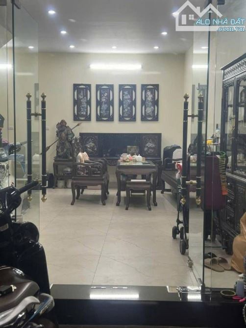 BÁN NHÀ PHỐ TÂY SƠN-TRUNG TÂM ĐỐNG ĐA GẦN NGÃ TƯ THÁI HÀ – CHÙA BỘC – CÔNG VIÊN ĐỐNG ĐA