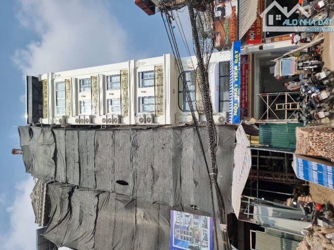 Mặt đường La Thành 62m2-MT 3.4mx18m-Giá 31 tỷ có thương lượng