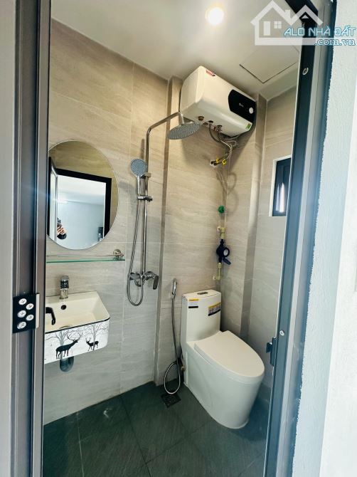 BÁN NHÀ NGUYỄN KHANG TOÀ CHDV DT54m*7T THANG MÁY NGÕ NÔNG GẦN PHỐ. 14.6TỶ