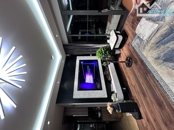 Bán Căn Hộ 100M - 3N- 2WC Nội Thất 1 tỷ- Dự Án Glenxia Hoàng Mai chỉ 7.86 tỷ(TL)