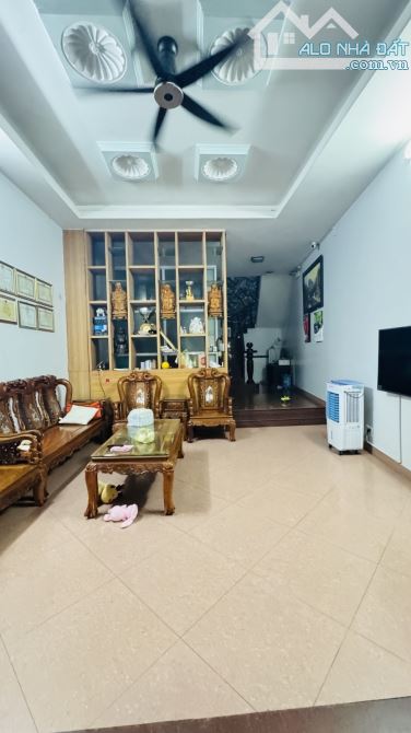 84. Nhà HXH đường Gò Dầu ngang 4,8 x 20 (96m2) 4 tầng giá chỉ 11 tỷ thương lượng - 1