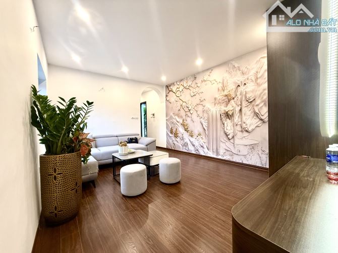 CHÍNH CHỦ CẦN BÁN NHÀ LÔ GÓC 3 NGỦ 80m 4.4xx TỶ