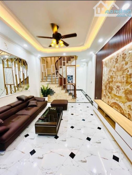 50M RA Ô TÔ - PHỐ PHÁO ĐÀI LÁNG - 5 TẦNG - 5 PHÒNG NGỦ - THỬA ĐẤT ĐẸP - Ở HAY CHO THUÊ - 1