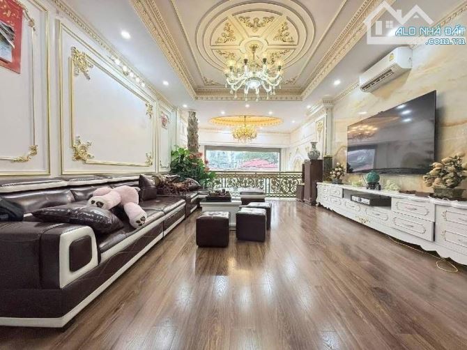 BÁN GẤP NHÀ ĐƯỜNG LÁNG PHÂN LÔ OTO TRÁNH VÀO NHÀ DT42m2*6T THANG MÁY NHÀ MỚI. 15 TỶ