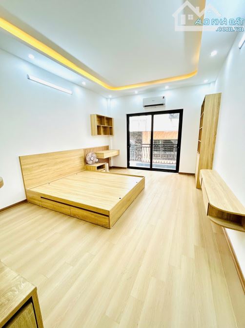 BÁN NHÀ 6 TẦNG THANG MÁY 45M FUll NỘI THẤT, MT 4M VĨNH HƯNG - HOÀNG MAI 10.76 Tỷ(TL)