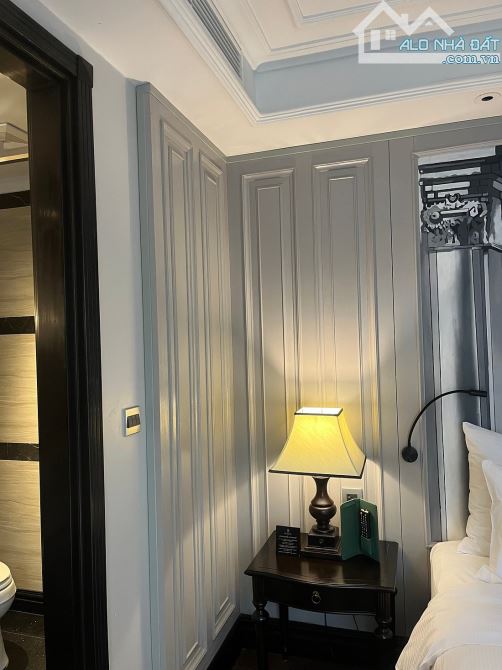 Bán toà khách sạn mặt phố Nguyễn Trường Tộ, DT: 190m2 x 16 Tầng, Mặt tiền: 8m, Giá 170 Tỷ