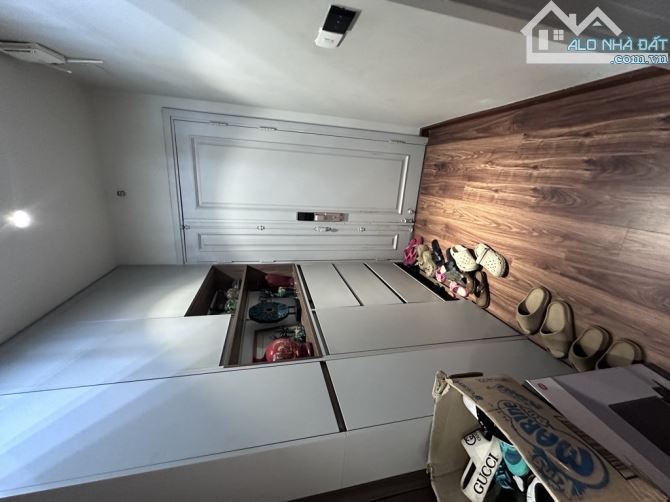 Bán Căn Hộ 100M - 3N- 2WC Nội Thất 1 tỷ- Dự Án Glenxia Hoàng Mai chỉ 7.86 tỷ(TL)