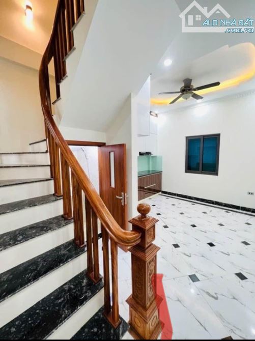 50M RA Ô TÔ - PHỐ PHÁO ĐÀI LÁNG - 5 TẦNG - 5 PHÒNG NGỦ - THỬA ĐẤT ĐẸP - Ở HAY CHO THUÊ - 4
