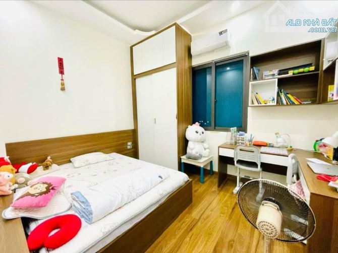 50M RA Ô TÔ - PHỐ PHÁO ĐÀI LÁNG - 5 TẦNG - 5 PHÒNG NGỦ - THỬA ĐẤT ĐẸP - Ở HAY CHO THUÊ - 5