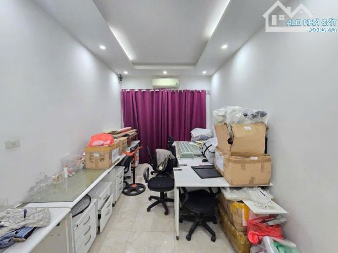 Bán nhà ngã 4 phố Lê Thanh Nghị, Bạch Mai 55m2*5 tầng.