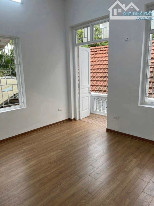 ANH HOÀNG CÓ CĂN NHÀ Ở PHƯỜNG VĨNH HƯNG NAY NÂNG CẤP LÊN NHÀ TO HƠN NÊN BÁN GẤP