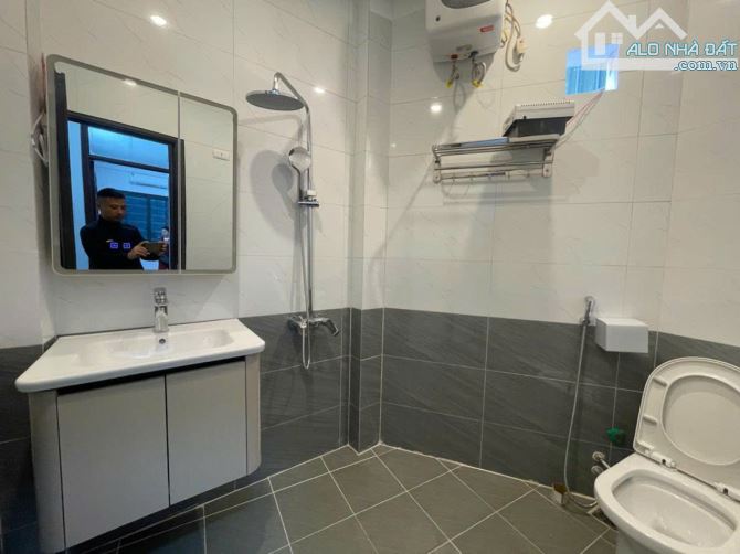 NHÀ MỚI ĐẸP HOÀNG MAI – 3 NGỦ KHÉP KÍN – GẦN TRƯỜNG & CHỢ MAI ĐỘNG