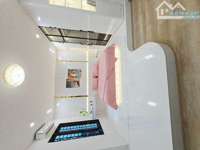 NHỈNH 8 TỶ SỞ HỮU NHÀ ĐẸP PHỐ QUAN NHÂN - 31M2 - MẶT TIỀN KHỦNG - NGÕ NÔNG - Ô TÔ ĐỖ GẦN