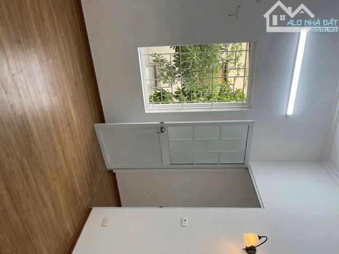 ANH HOÀNG CÓ CĂN NHÀ Ở PHƯỜNG VĨNH HƯNG NAY NÂNG CẤP LÊN NHÀ TO HƠN NÊN BÁN GẤP