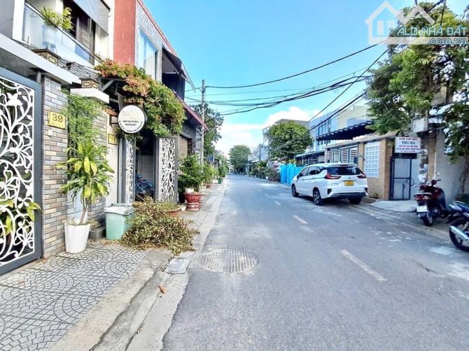 HIẾM🔥🔥🔥 BÁN NHÀ TRỌ 3 TẦNG HÒA MỸ 9 – 10 PHÒNG – DÒNG TIỀN 22TR/THÁNG – GIÁ 4.65 TỶ