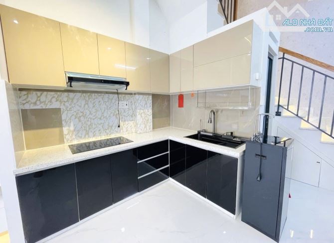 Nhà đẹp sát oto tránh,3 ngủ-Gần Trương Định-34m-7 tỷ 5