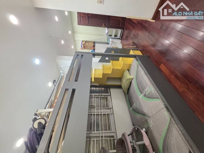 Bán Nhà 5 Tầng, 3 Ngủ 40M đường Trần Khát Chân- Ngõ Nông chỉ 8.18 Tỷ(TL)