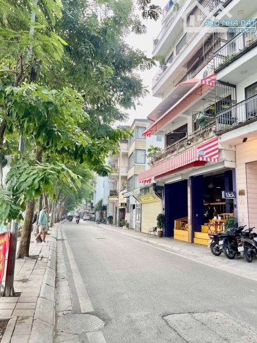 ĐẦU TƯ -MẶT PHỐ YÊN HOA –LÔ GÓC –VIEW HỒ TÂY-DÒNG TIỀN 40TR/THÁNG MT 4m-Giá: 29 tỷ(có