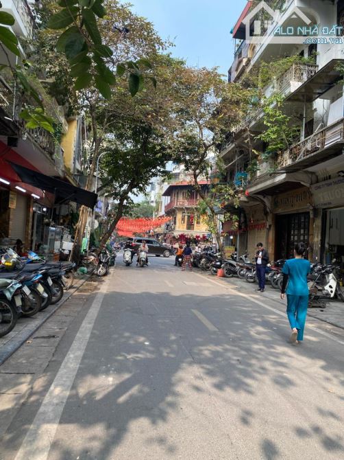 Bán nhà mặt phố Hàng Đồng phố cổ 2 chiều vỉ hè rộng kinh doanh đắc địa sổ đỏ vuông đẹp DT