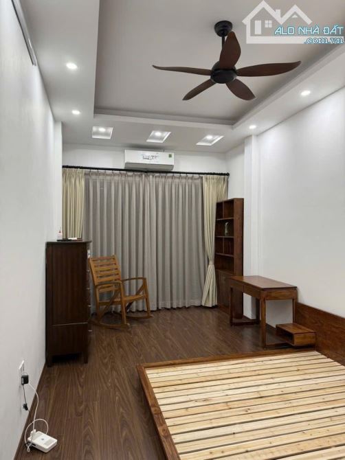 BÁN NHÀ PHÂN LÔ NGÔ TẤT TỐ ĐỐNG ĐA- 45M 5T MT 3.3M LÔ GÓC 3 THOÁNG OTO ĐỖ CỬA GẦN VĂN MIẾU