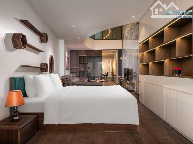 Bán nhà mặt phố Yên Hoa tây hồ mặt hồ tây toà khách sạn đầy đủ nội thất xịn đầy đủ PCCC DT