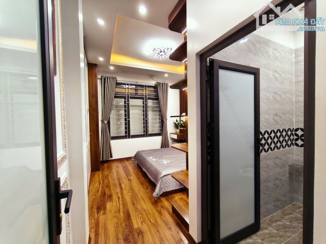 Bán Nhà Phố Vân Đồn 5 Tầng, Full Nội Thất, Nhà đẹp sát phố chỉ 7.3 tỷ(TL)