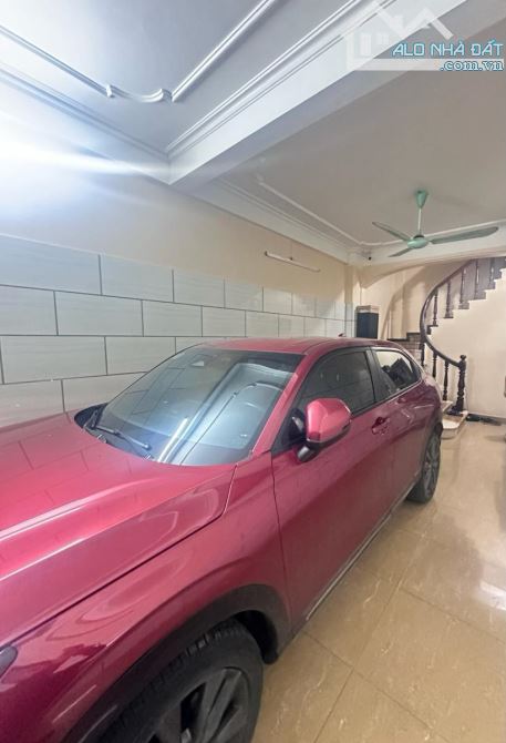 Bán Nhà Gara Ô Tô Trong Nhà Phố Trần Khát Chân - Hai Bà Trưng 41m * 5 Tầng * 18.4 Tỷ