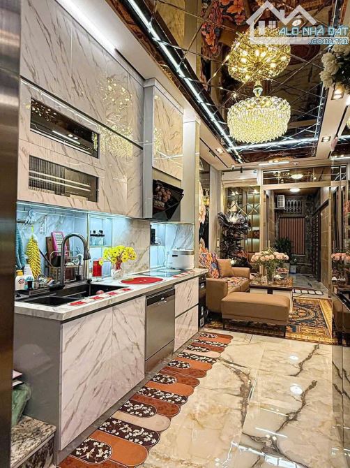 MINH KHAI 45m2x5tầng THANG MÁY-GẦN PHÔ-NHỈNH 13TY CÓ TL