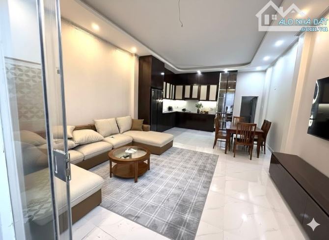 Bán nhà Hà Trì - Trung tâm Hà Đông - Nhà đẹp đón tết - 2 thoáng trước sau - 1