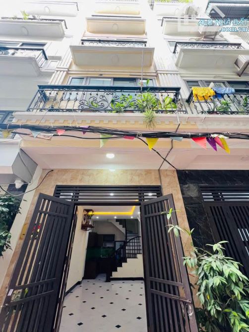 CHÍNH CHỦ BÁN NHÀ SỐ 12 NGÕ 93 GIÁP NHỊ 35M2 6 TẦNG Ô TÔ VÀO NHÀ