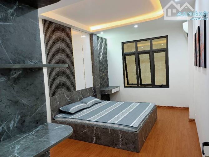 Siêu phẩm Vĩnh Hưng, 36m - 5 tầng, lô góc, 1 nhà mặt phố - 7.85 Tỷ