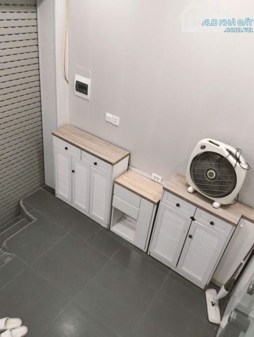 Bán nhà Giảng Võ - 5 tầng 4 tỷ