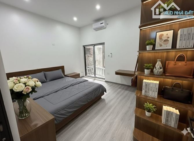 Bán nhà Hà Trì - Trung tâm Hà Đông - Nhà đẹp đón tết - 2 thoáng trước sau - 2