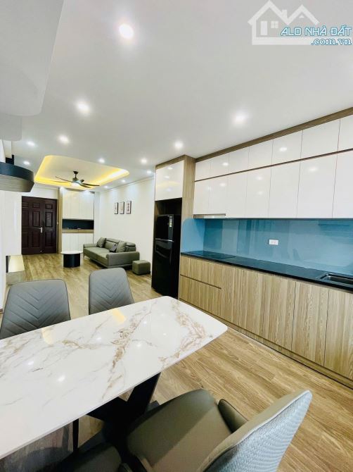 Bán gấp chung cư Trịnh Đình Cửu, 70m, 2 ngủ, 2wc, siêu đẹp, view hồ, chỉ 5x tỷ, sổ đỏ đẹp