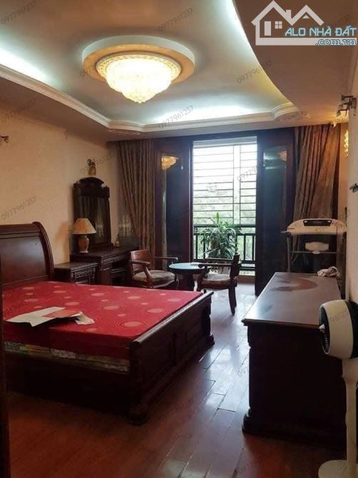 BÁN NHÀ PHỐ NGHĨA ĐÔ 70m2 × 5T. HAI THOÁNG - 2 Ô TÔ TRÁNH ĐỖ THOẢI MÁI + VỈA HÈ